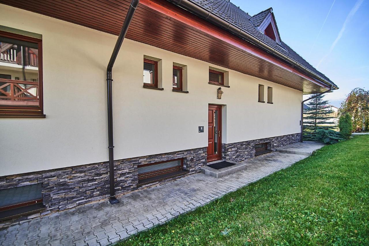 Apartamento Ella Vel'ka Lomnica Exterior foto