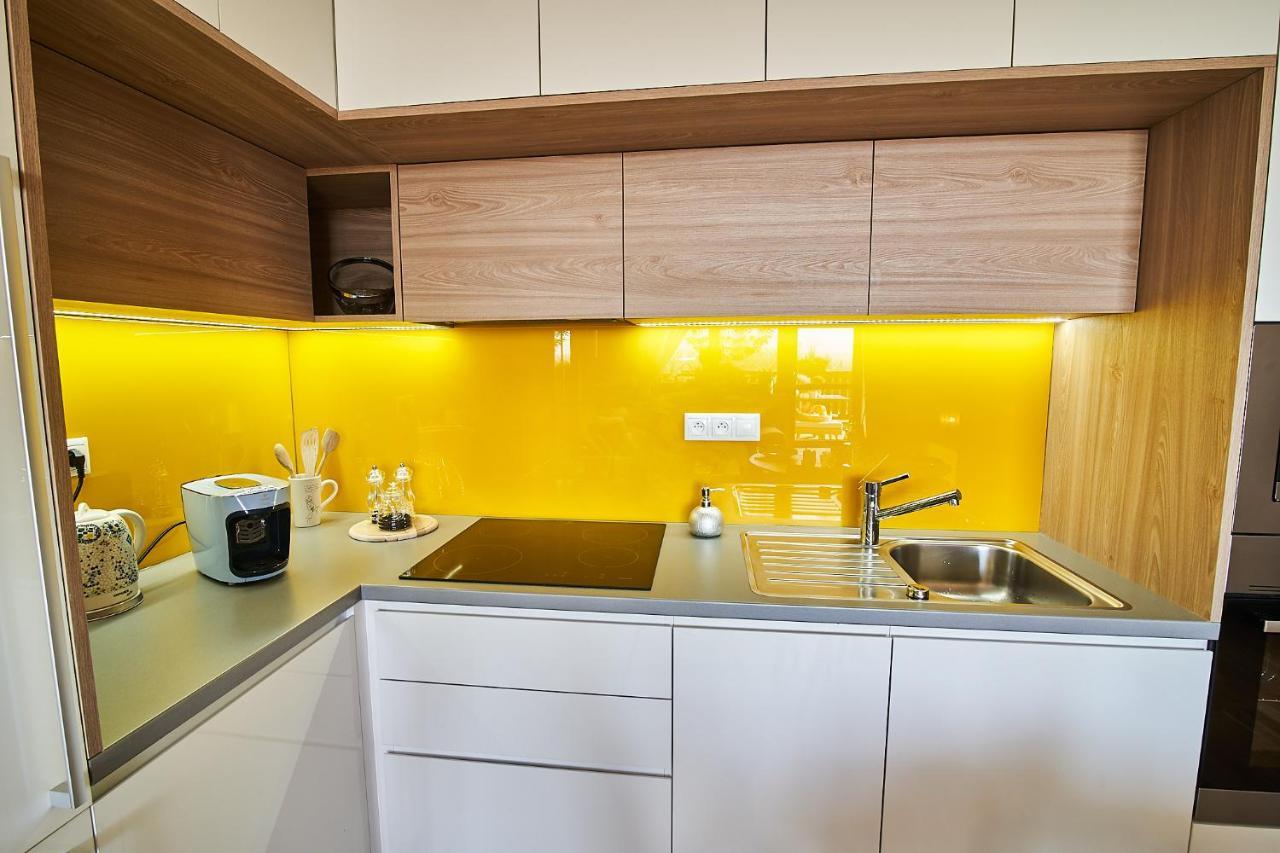 Apartamento Ella Vel'ka Lomnica Exterior foto