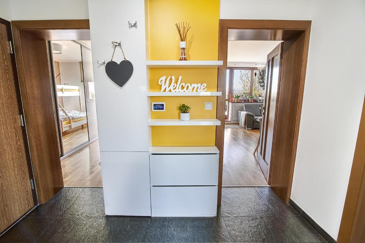 Apartamento Ella Vel'ka Lomnica Exterior foto