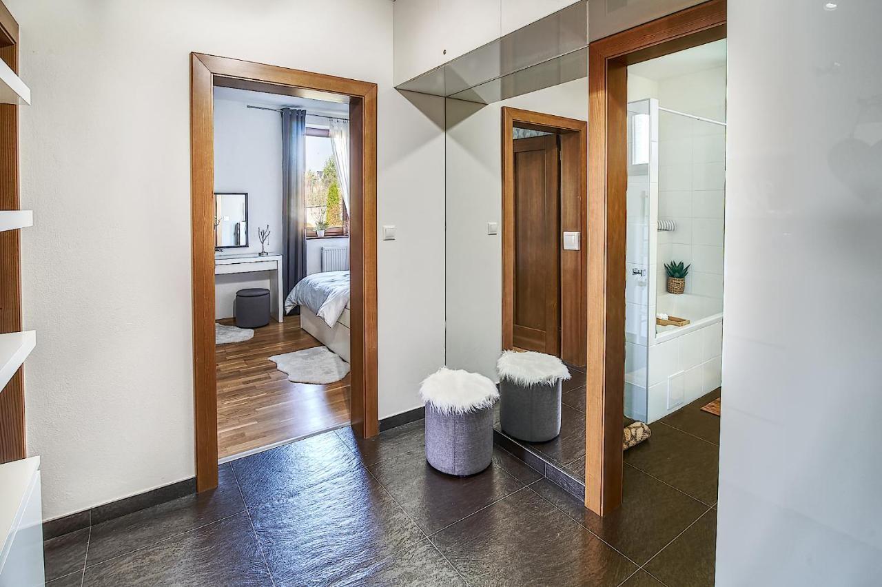 Apartamento Ella Vel'ka Lomnica Exterior foto